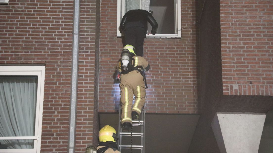 Bewoner geëvacueerd bij brand aan de Laan van Wateringse Veld