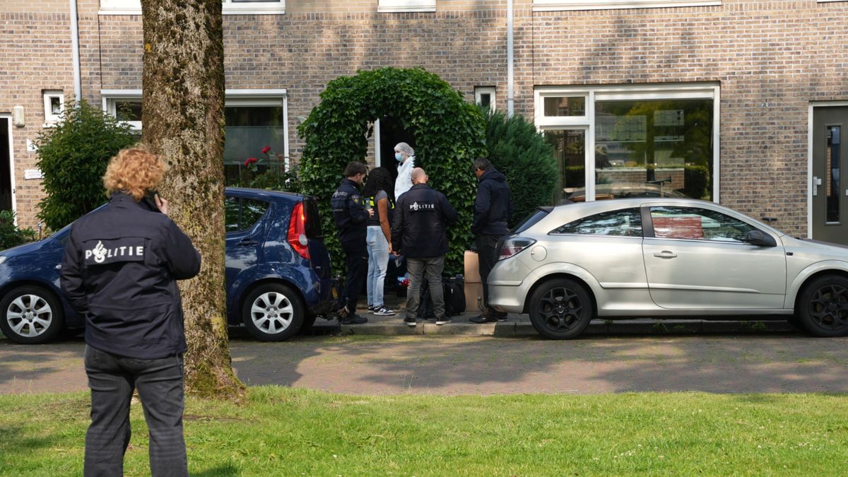 Vrouw (78) overleden na mogelijk misdrijf in woning Bunschoten, politie zoekt 2 specifieke getuigen