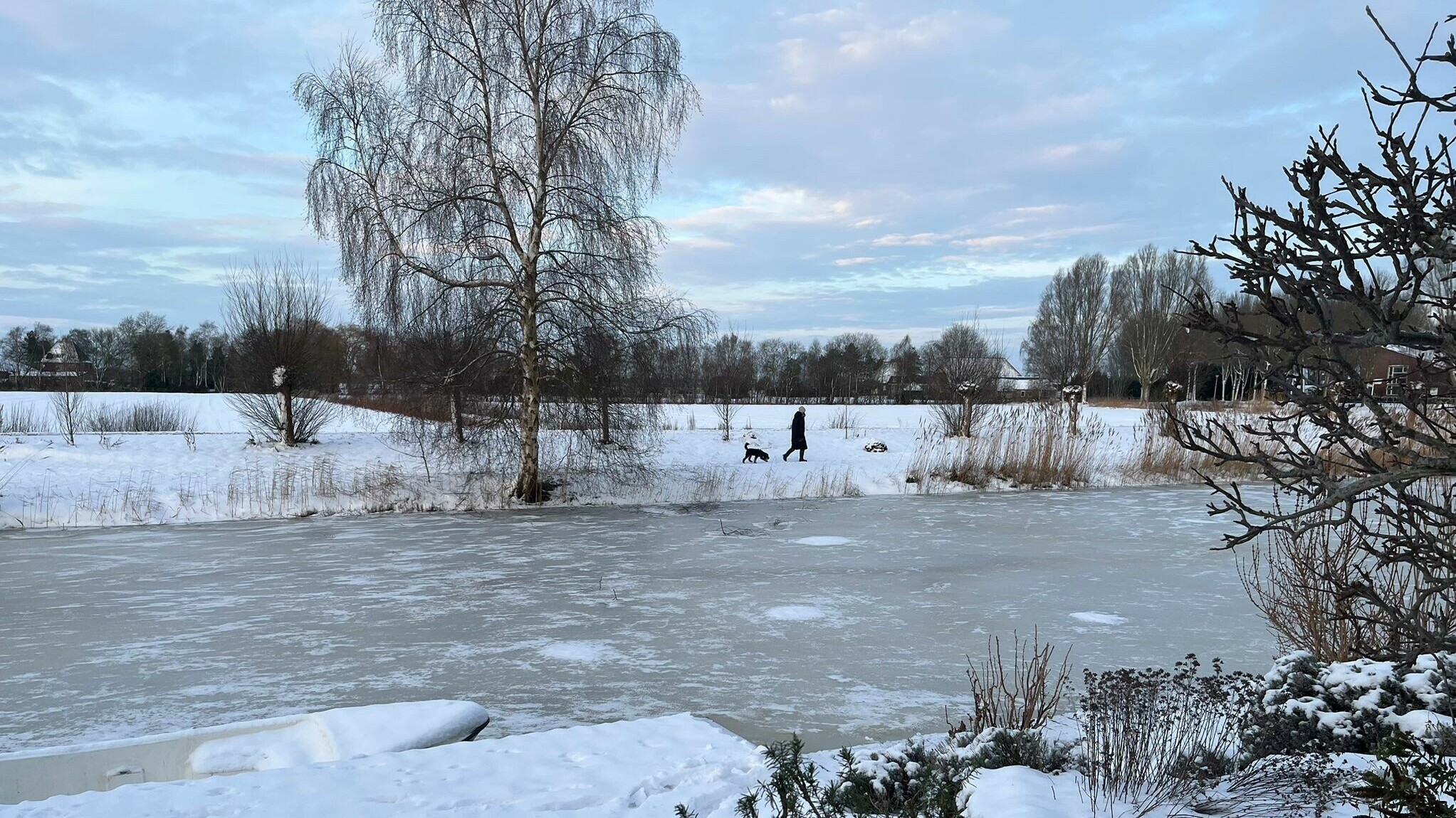 Drenthe ontdooit, met gevaarlijke gladheid tijdens ochtendspits
