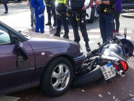 112 nieuws: Motorrijder gewond in Enschede | Man valt van boot in Ossenzijl