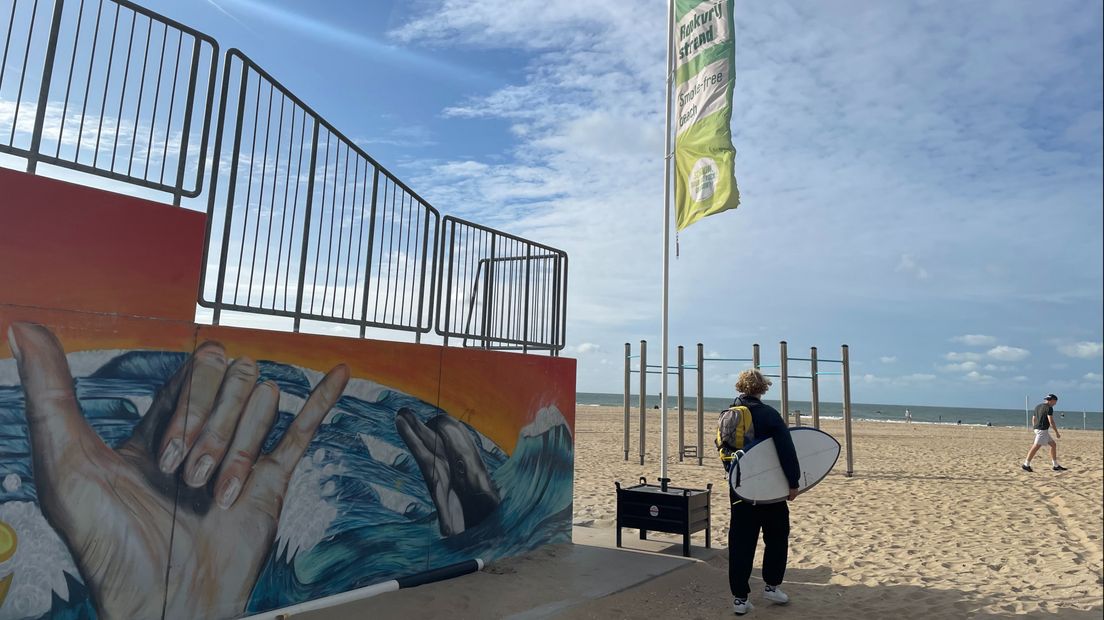 Tot en met 31 oktober is een deel van het Scheveningse strand rookvrij