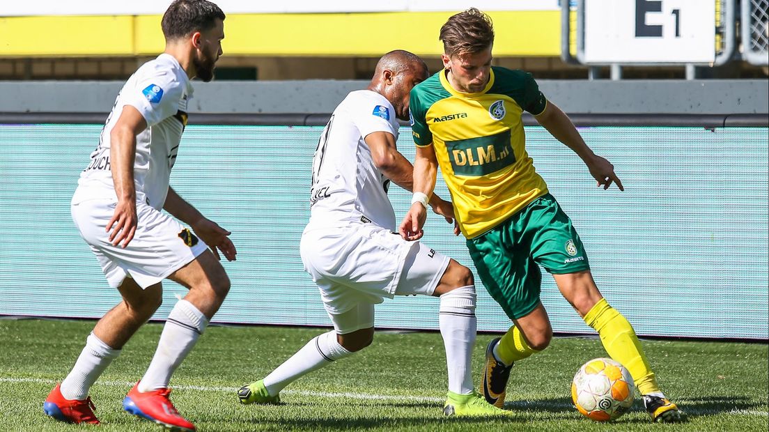 Lazaros Lamprou in het shirt van Fortuna Sittard