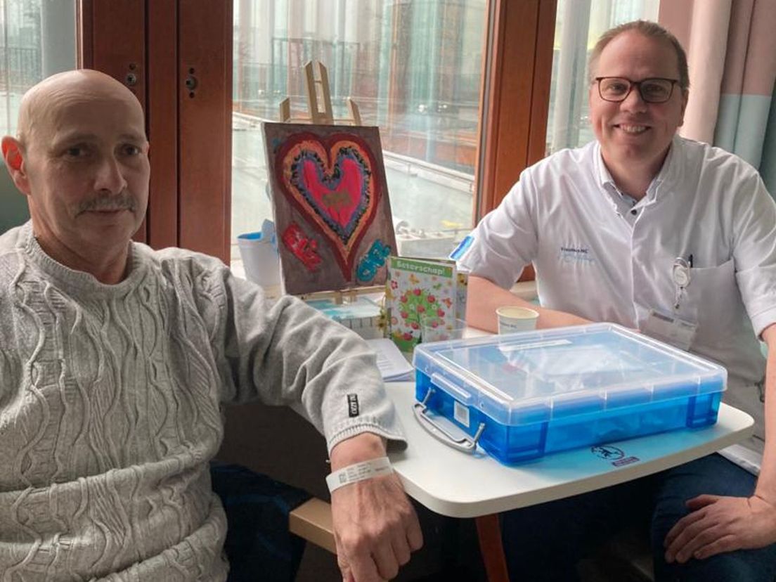 Links: Peter Melsen, rechts: cardioloog Manintveld