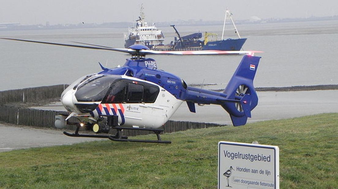 Ook de politiehelikopter werd ingezet (Rechten: archief RTV Drenthe)