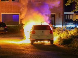 Auto brandt uit in Beilen