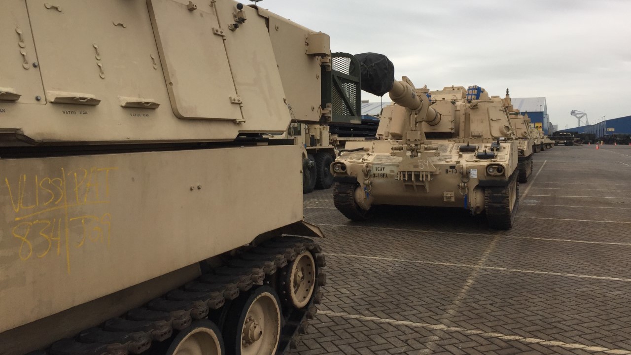 Amerikaans leger komt aan in de haven Vlissingen voor grootste