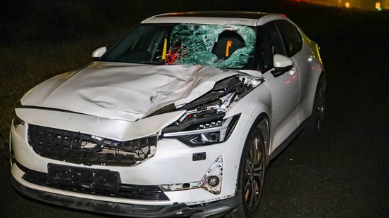 Man uit Enter betrokken bij dodelijk ongeluk op A1 in Gelderland. Man uit Enter betrokken bij dodelijk ongeluk op A1 in Gelderland.