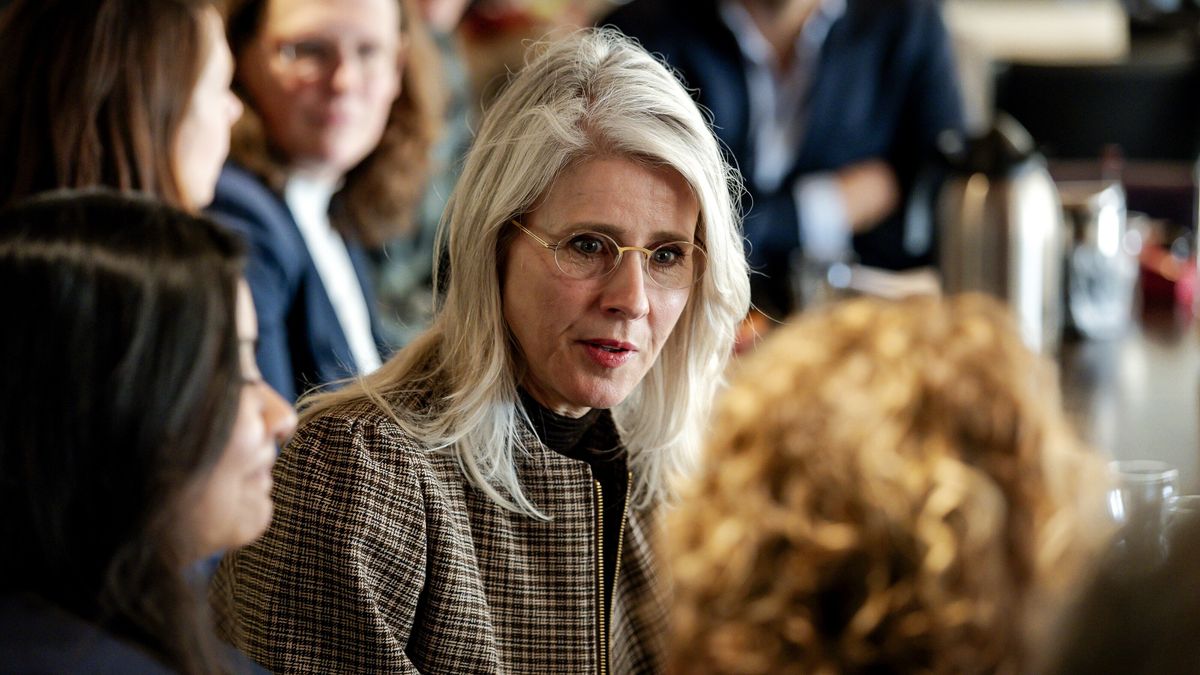 Burgemeester Emmen over nieuwe maatregelen Mona Keijzer: 'Eerst zien, dan geloven'