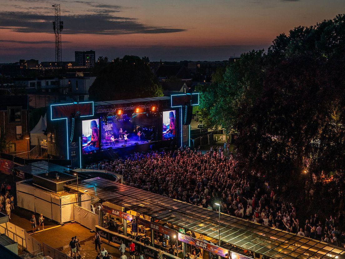 Mainstage TT Festival en reuzenrad weer open na tweede onweersbui