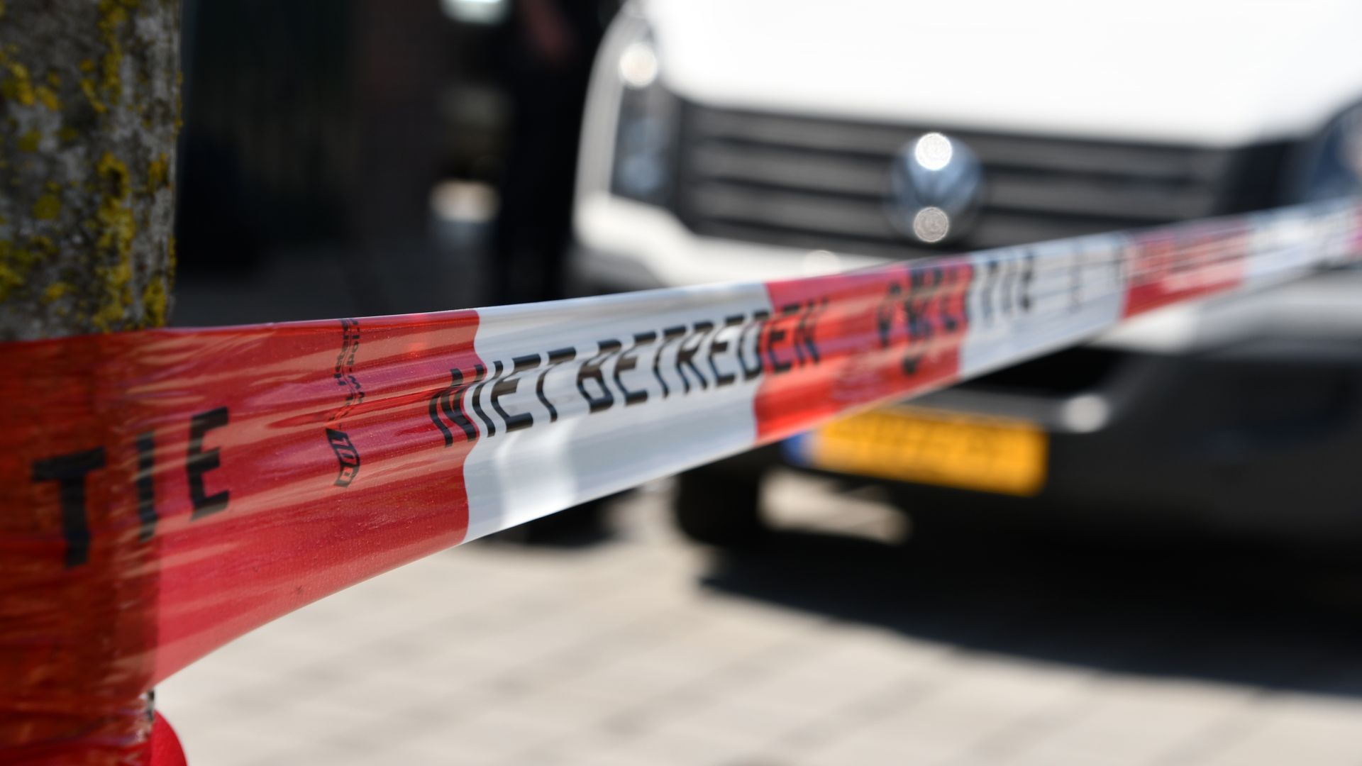 Overleden Persoon Gevonden In Woning Schoondijke, Politie Houdt Alle ...