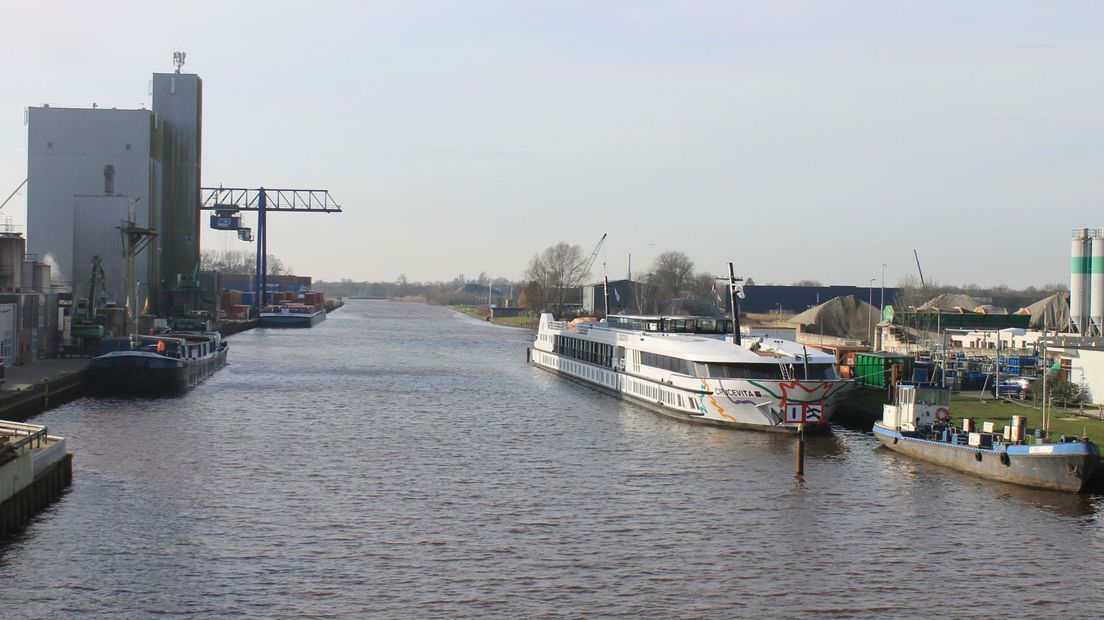 Tweede asielboot vluchtelingenboot Meppel