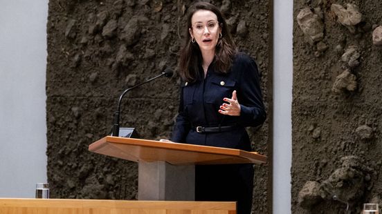 LIVE | Kamervragen over Overasselt • woning Jan G. op slot