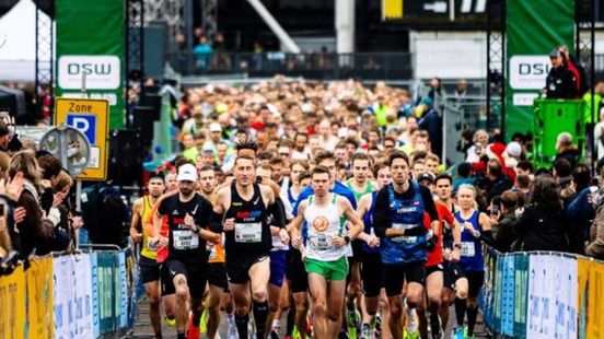 Dit is waarom de Rotterdamse Bruggenloop na 35 jaar zo populair is