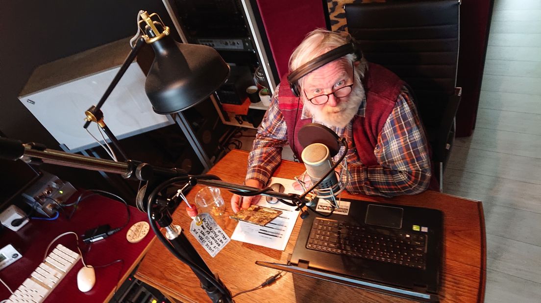 Henk Scholte in de LockdownStudio