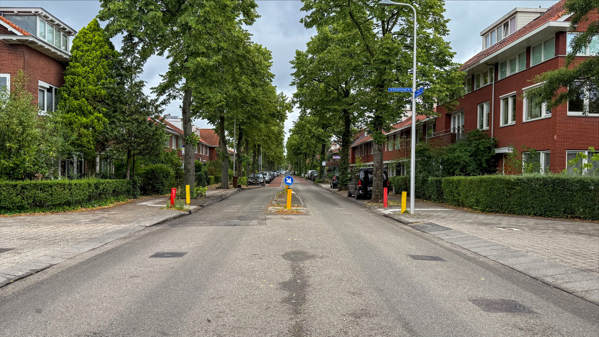 Willem zit te wachten op een ongeluk in zijn straat: 'Het gaat hier een keer gruwelijk mis'