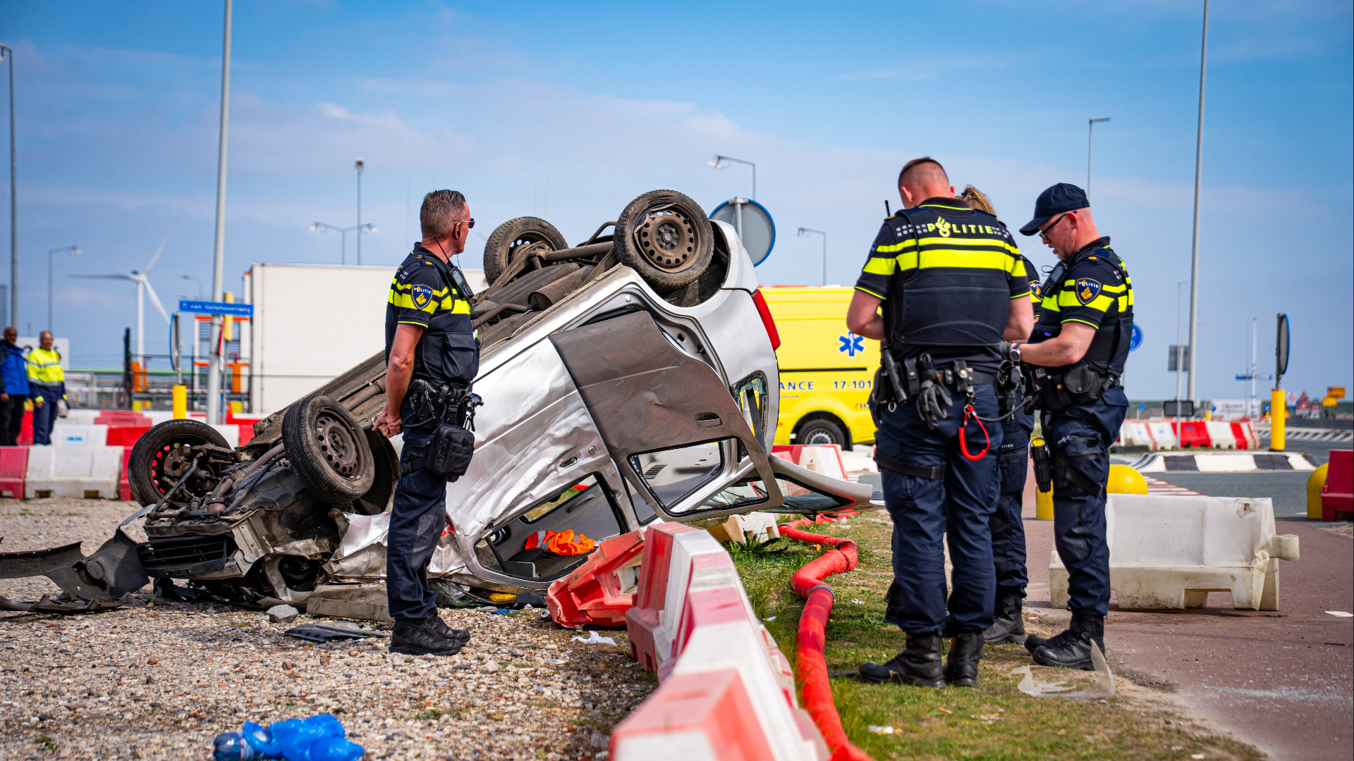 De politie doet onderzoek naar hoe het ongeluk heeft kunnen gebeuren