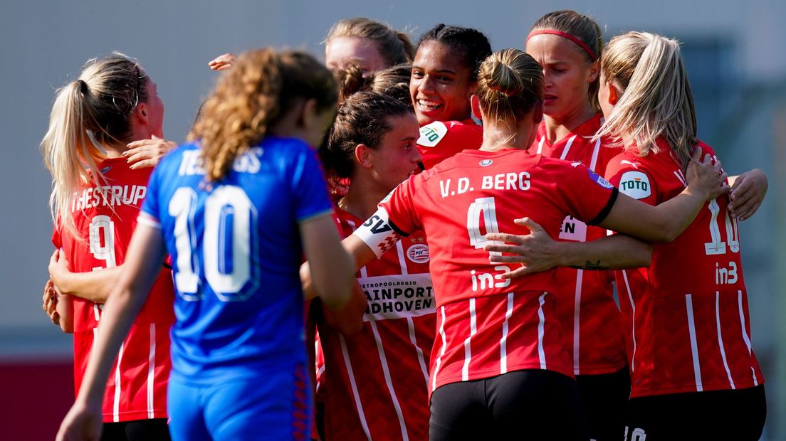 FC Twente Vrouwen onderuit bij Orange Pictures