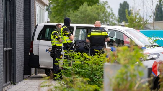 Grondstoffen voor drugsproductie gevonden in Deventer: één verdachte aangehouden Home
