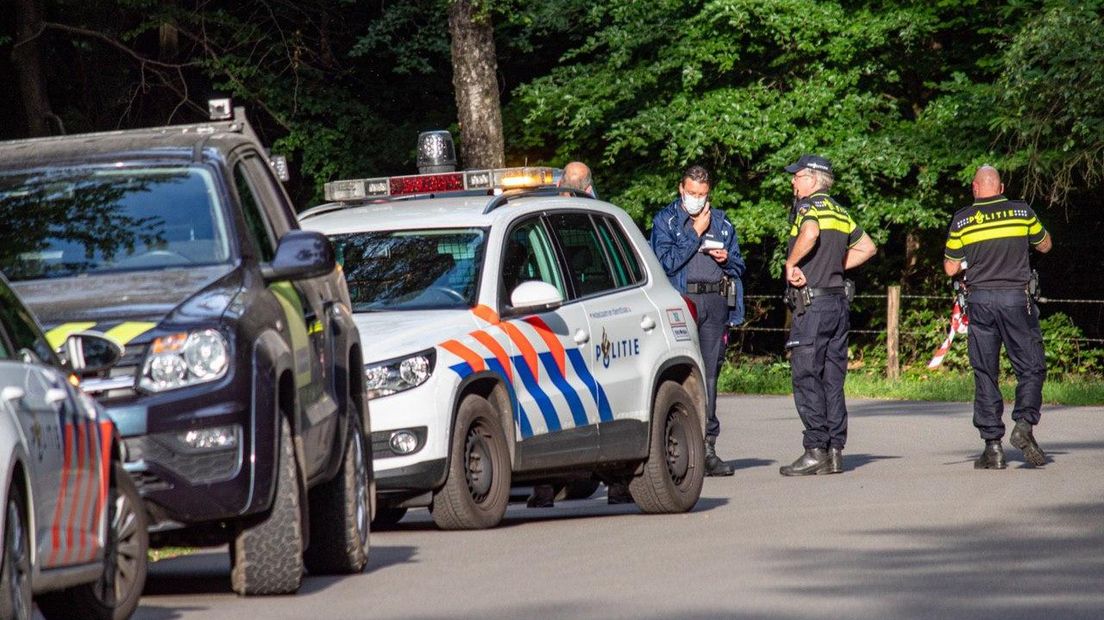 In het bos bij de Posbank is een lichaam gevonden.