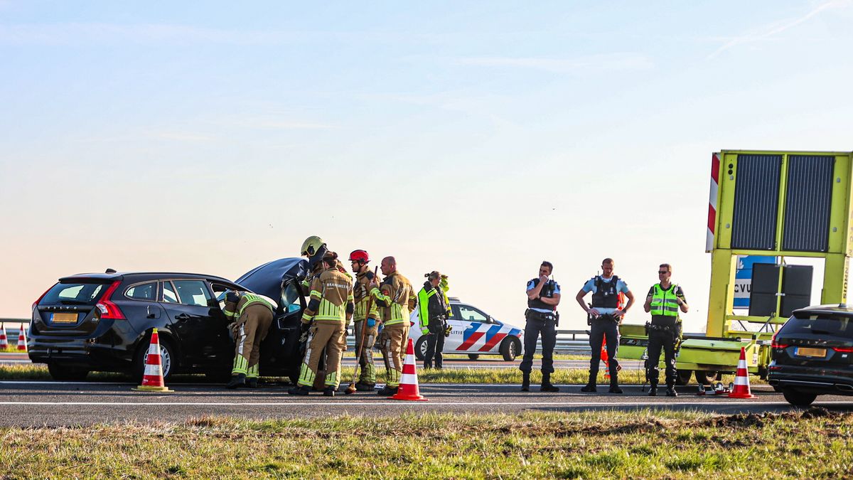 Auto klapt op pijlwagen op A7 bij Zurich