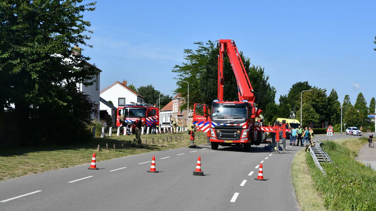 Persoon overleden bij brand in woning Waterlandkerkje