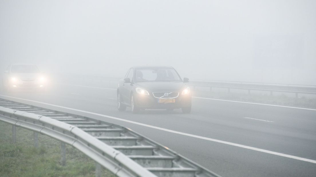 Mist op de A7 bij Scheemda, dinsdagochtend