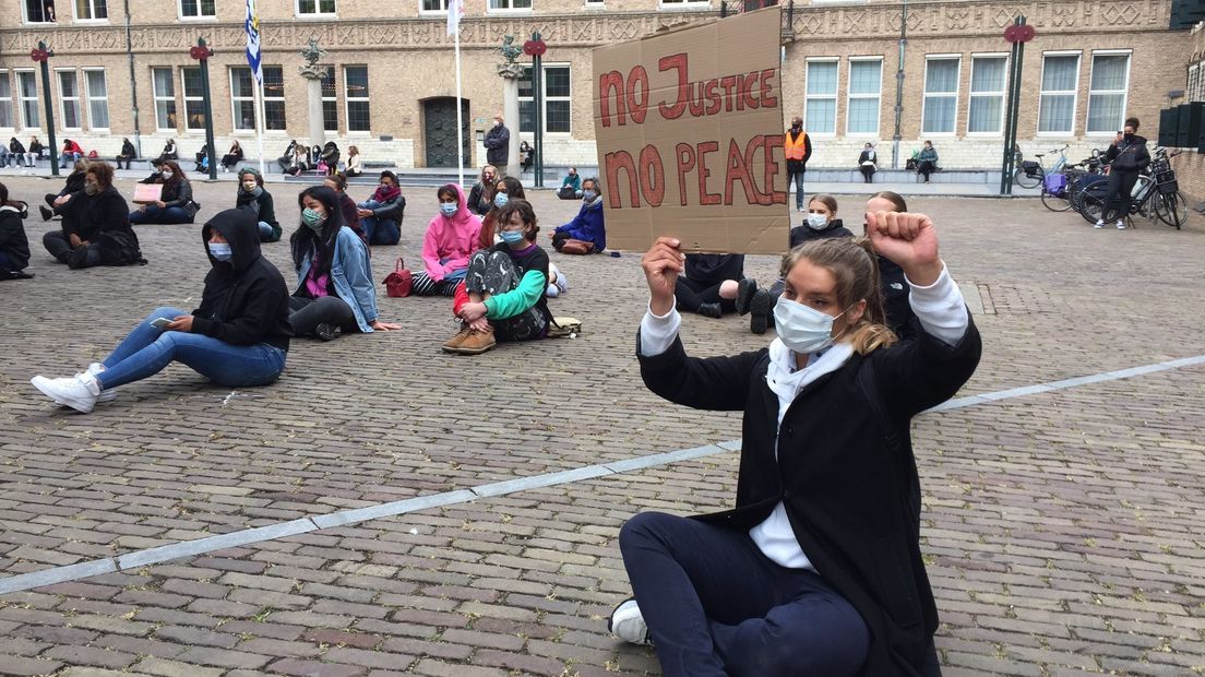 Lees terug: demonstratie tegen racisme Middelburg zit erop