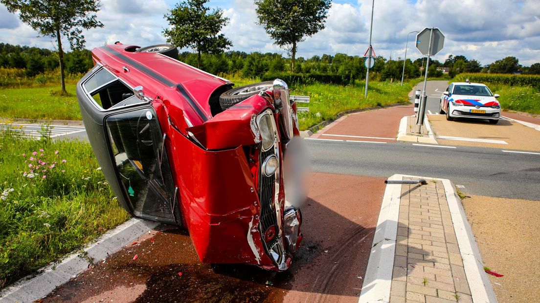 Beide auto's raakten fors beschadigd door de klap