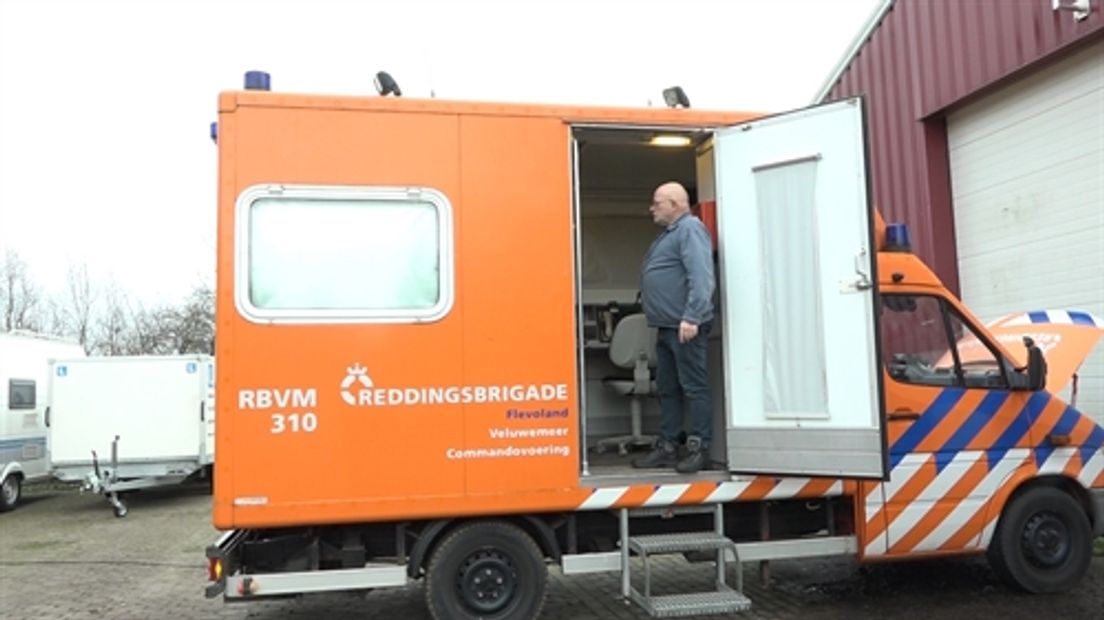 De toename van het aantal incidenten op het water komt vooral door ongevallen met kitesurfers. Dat zegt de Reddingsbrigade. Mensen gaan volgens de hulpdienst onvoldoende voorbereid het water op, ook op het Veluwemeer.