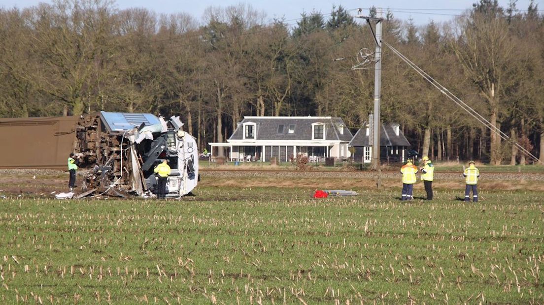 Trein ontspoord bij Dalfsen