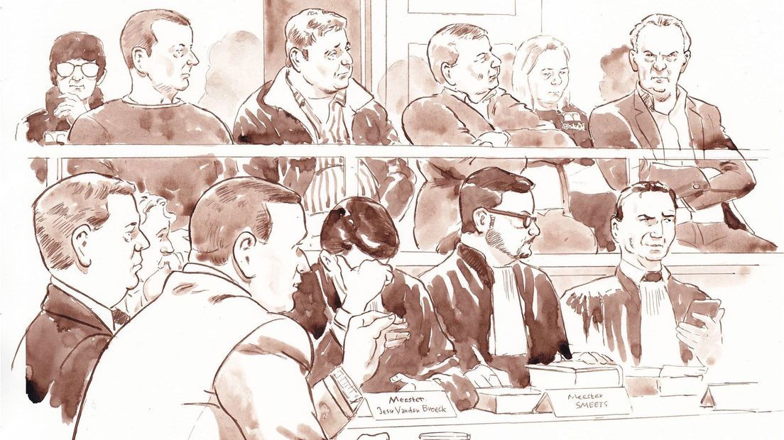 Hoofdverdachten Roy L., Evert de C., Pierre S. en Andre G. tijdens de getuigenverhoren in het proces rond de zogenoemde kasteelmoord.