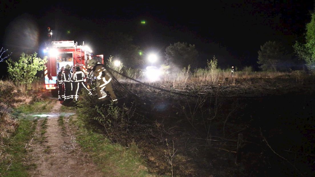 De brandweer arriveerde snel op de heide