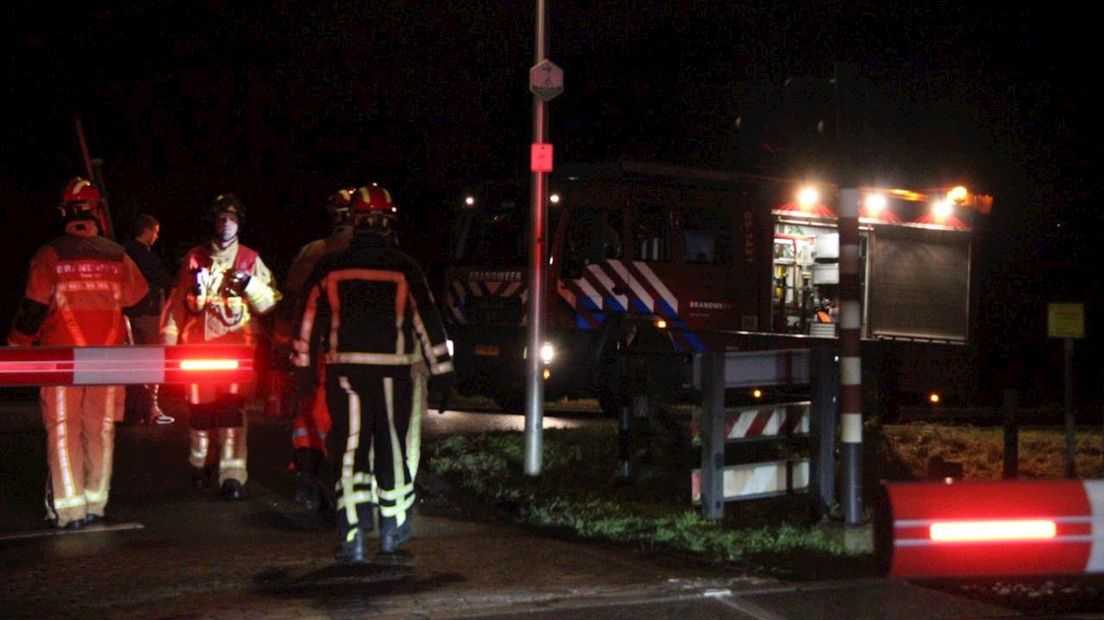 Trein botst op omgewaaide boom in Goor