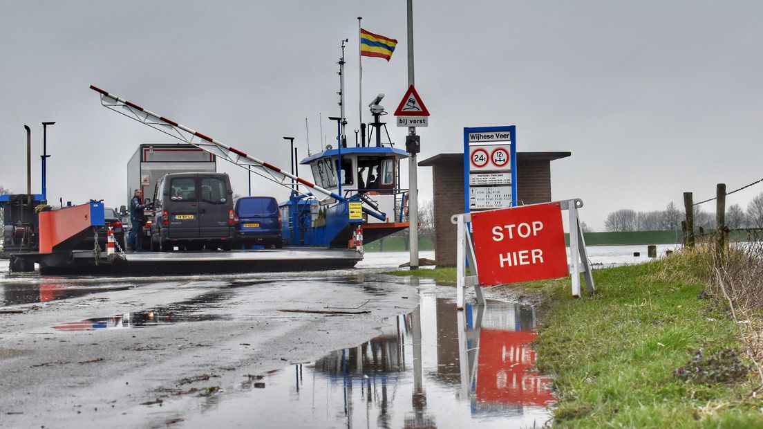 Het Wijhese veer gaat weer varen