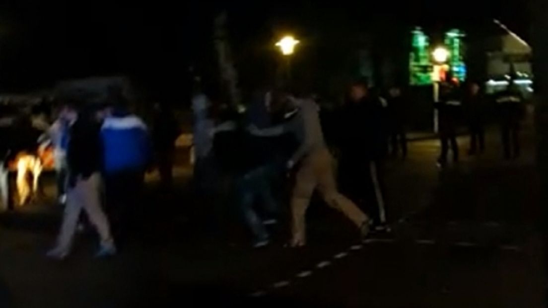 OM eist negen maanden cel tegen Duitse hooligans (video)