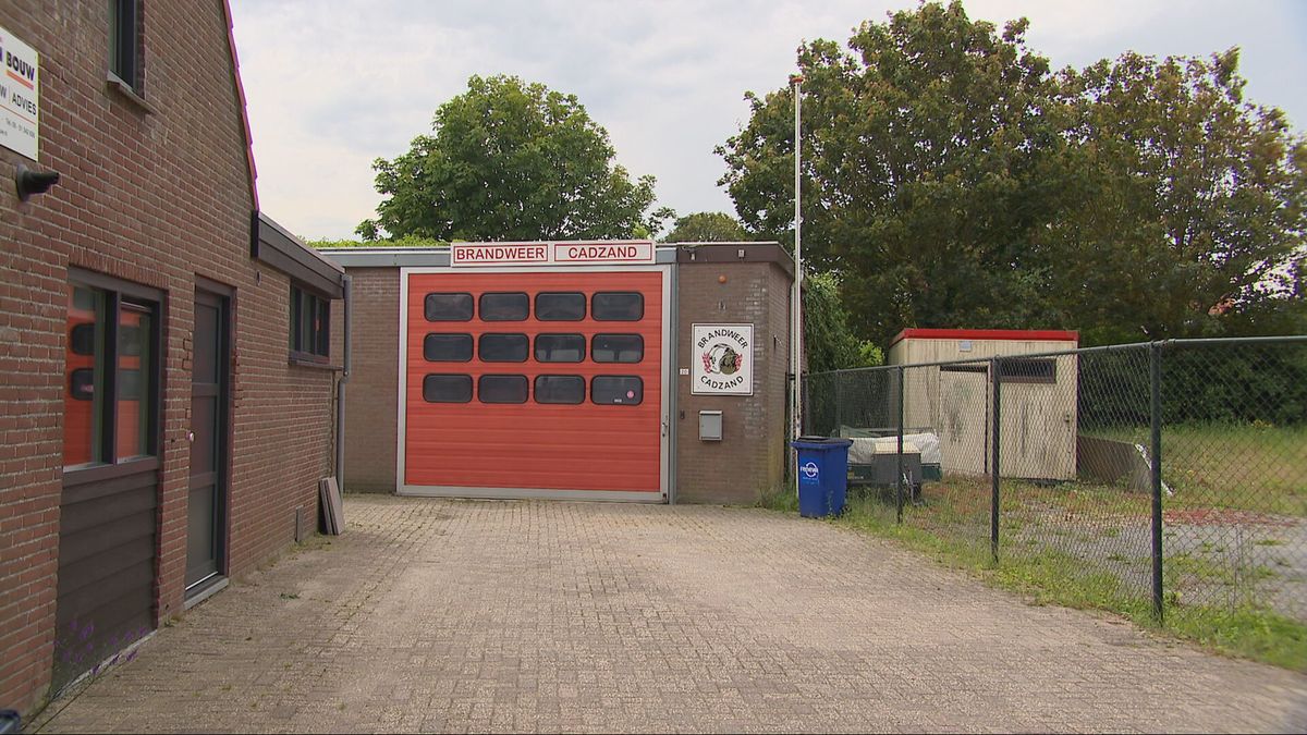 Een klimop die door de kieren van de kazerne groeit en meer problemen: voor brandweerpost Cadzand is