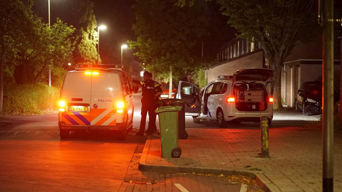 Politie rukt uit voor melding van vuurwapen in Deventer