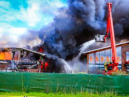 Pand bakfietsfabrikant Babboe veilig na brand in loods Amersfoort