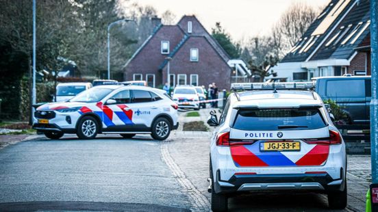 Botsing in Stadskanaal leidt tot wapenwondst en aanhouding • Jonge winkeldief betrapt in Hoogezand. Botsing in Stadskanaal leidt tot wapenwondst en aanhouding • Jonge winkeldief betrapt in Hoogezand.