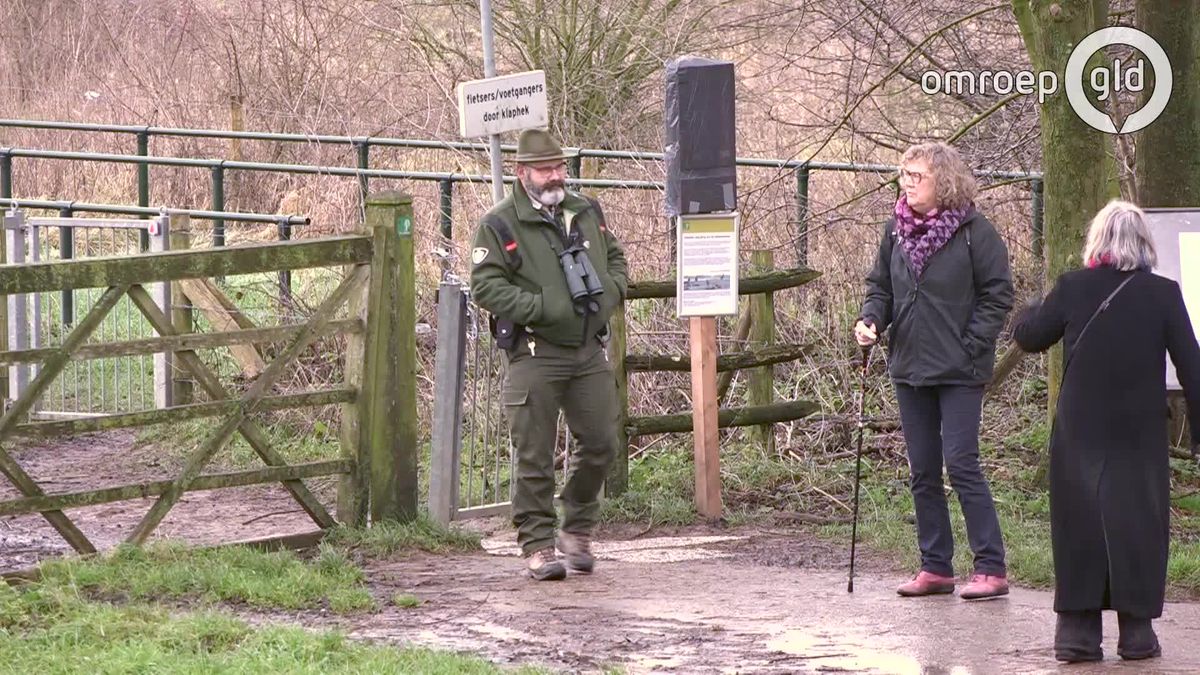Opgepast! De boswachter staat klaar met zijn bonnenboekje