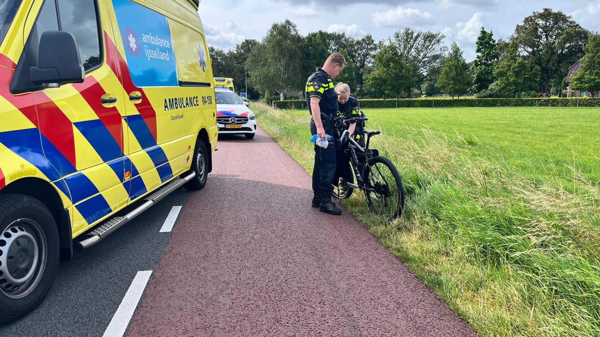 Mountainbiker zwaargewond bij ongeluk in Ane.