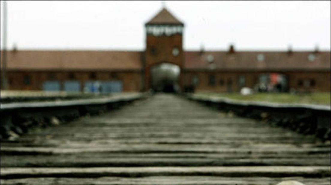 Uniek boek herinnert aan Holocaust
