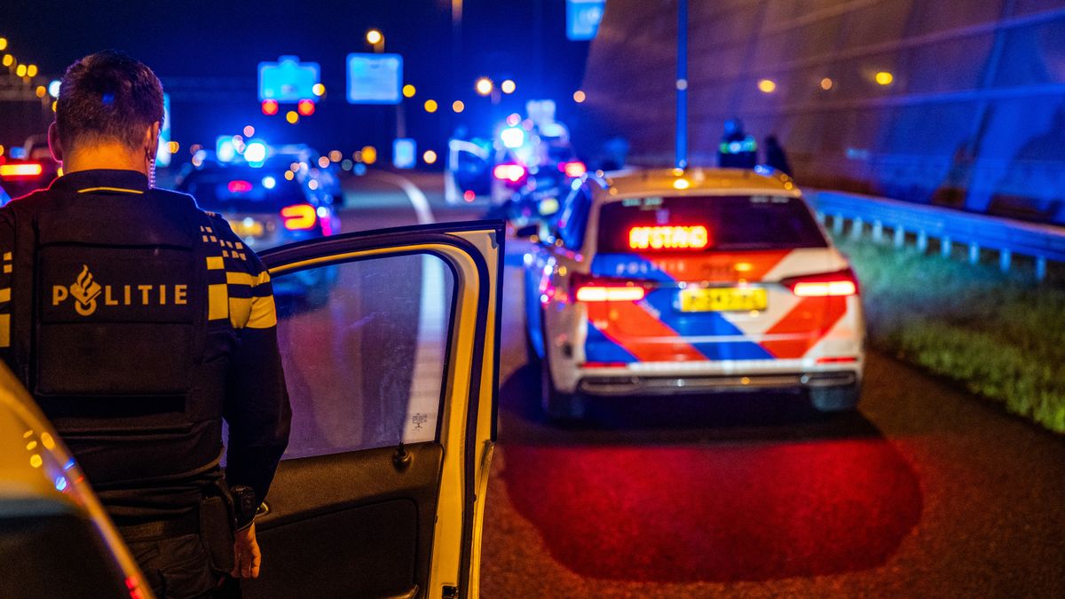 Opgepakte Pool langs A28 bij Zwolle blijkt verdachte in reeks gewapende overvallen