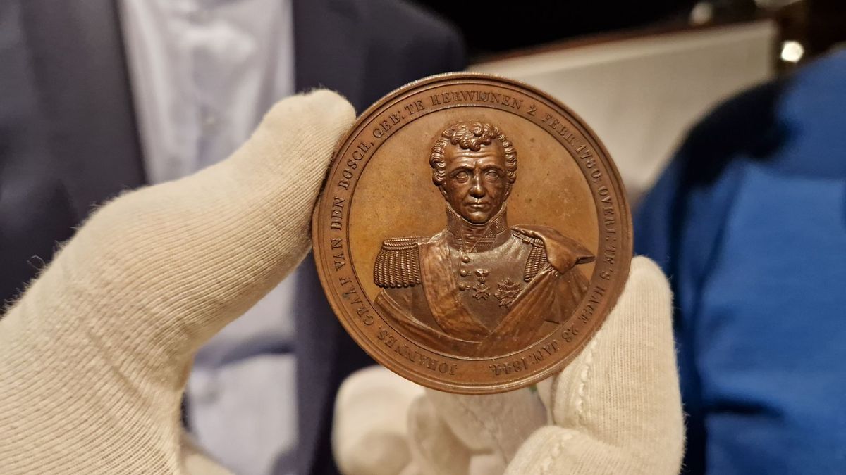 Museum De Proefkolonie koopt zeldzame herdenkingspenning van Johannes van den Bosch