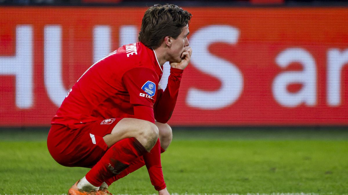 De Oosttribune LIVE: Cynisme en frustratie in Enschede en ga je met Ünüvar de oorlog winnen?