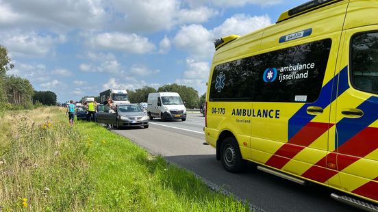 112 nieuws: Files op A1 tussen Deventer en Hengelo door ongelukken.