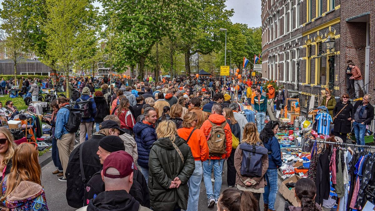 Groningen viert Koningsdag: Superdruk in Loppersum en zit de oudste vrijmarktverkoper in Veendam?