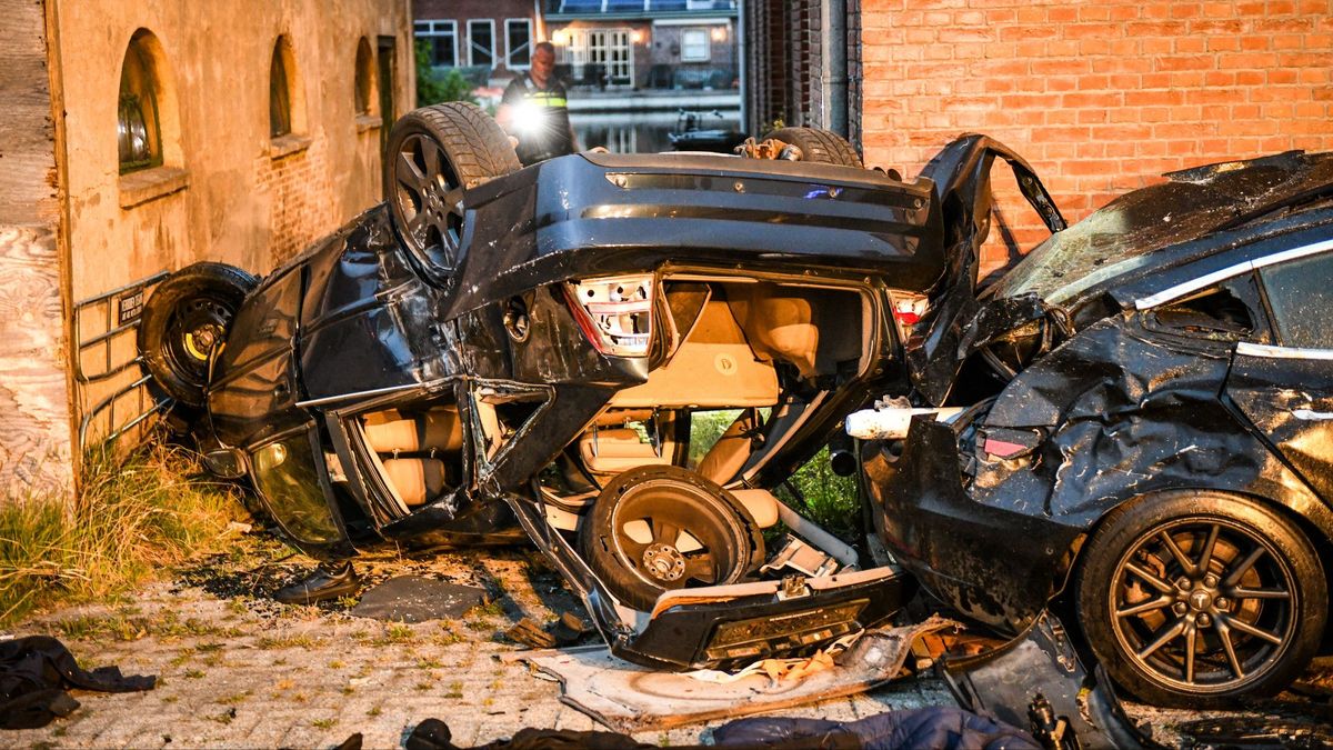 Enorme ravage na crash bij politieachtervolging: 'Auto had in woning kunnen staan'