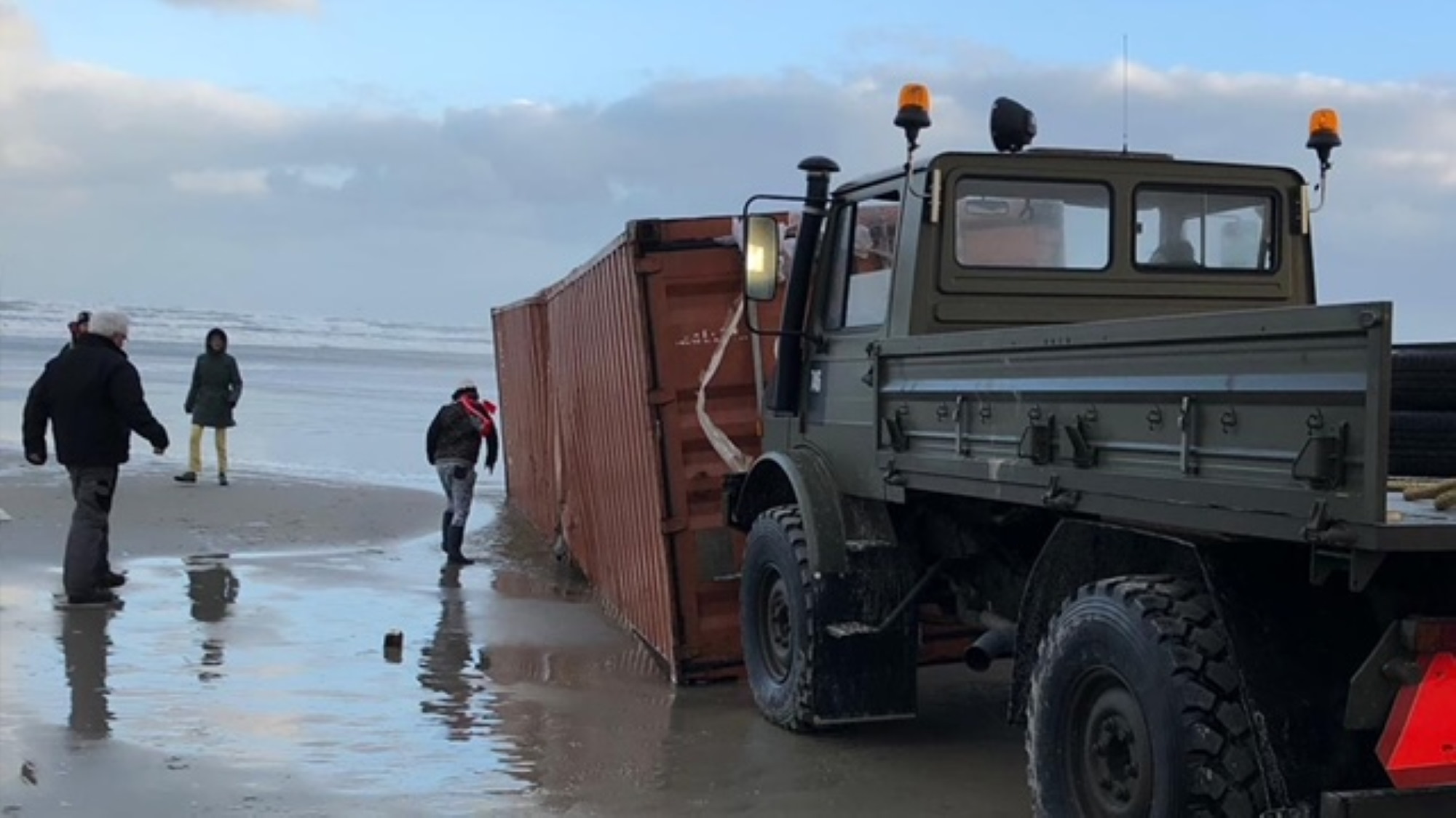 Ien fan de 342 konteners dy't de MSC Zoe ferlear