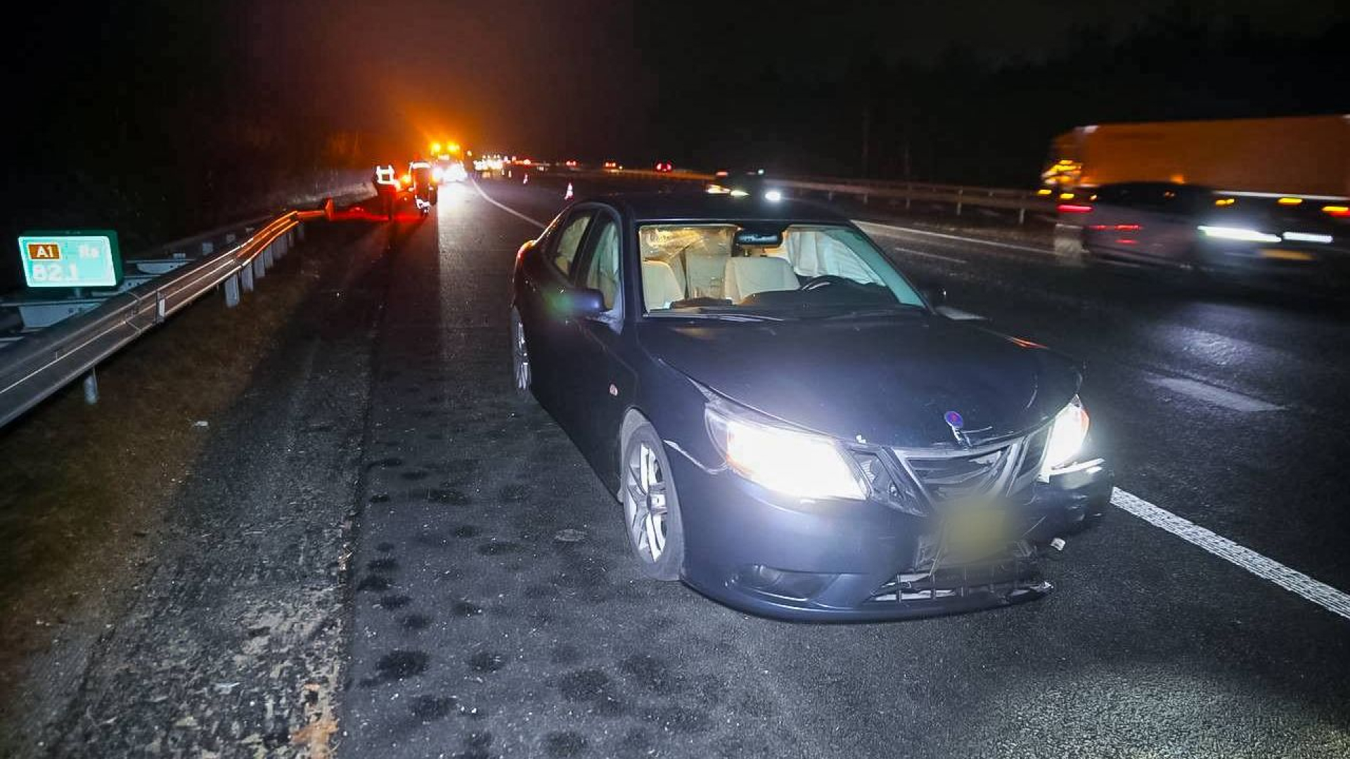 Twee gewonden bij zware aanrijding op A1